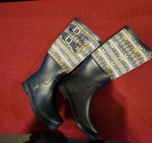 UGG NAVY and Brown Patterned Rain Boots